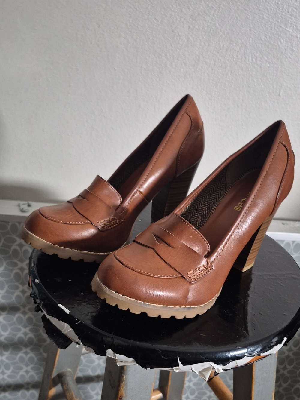 Maurices Women’s Brown Loafer Chunky Heels Sz. 7 NWOT